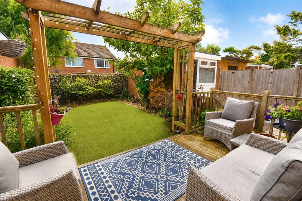 House in Wirral, Liverpool City Region - View 4