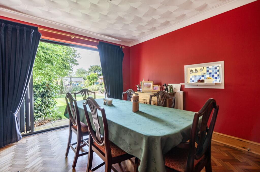 Karen Drive, Backwell, BS48 photo 5