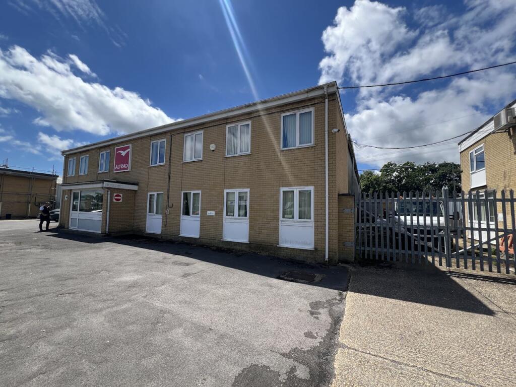 Main image of property: Unit 7 Hardley Industrial Estate, Hardley, Southampton, SO45 3NQ