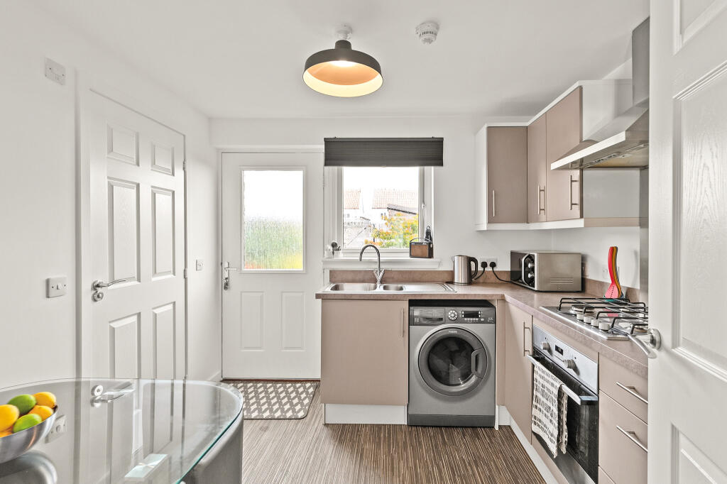 House in Falkirk, New Carron Village, Bainsford - View 5