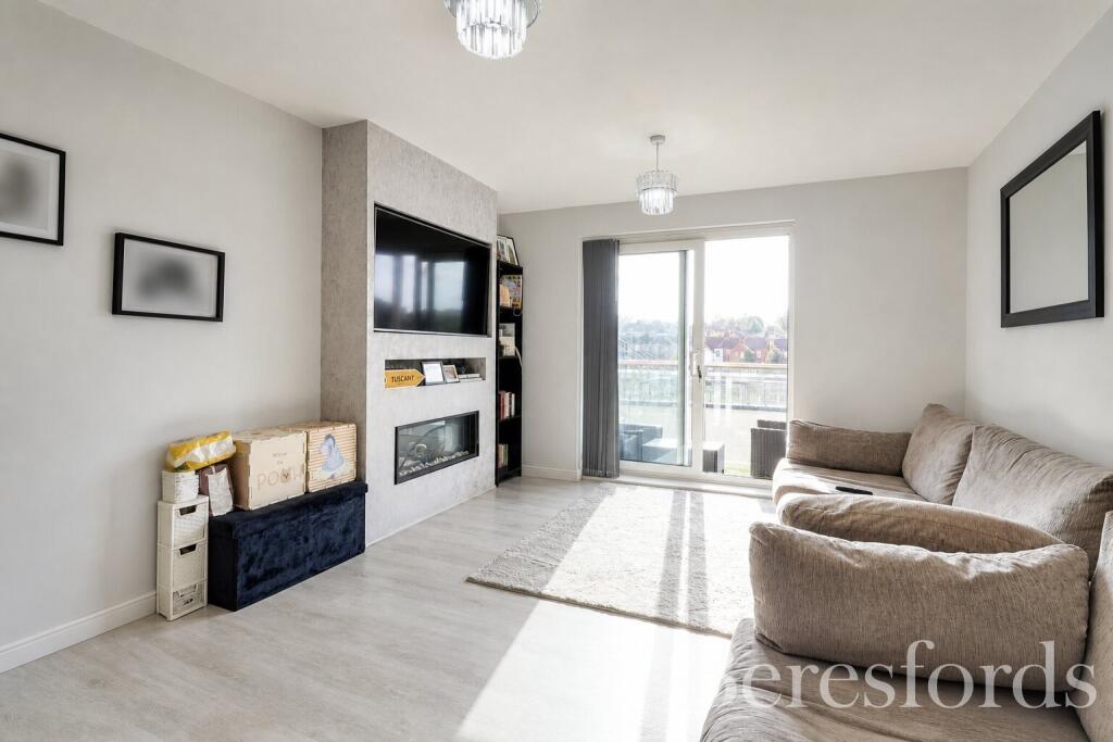 Apartment in Chelmsford - View 3