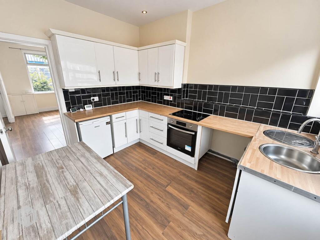House in Bolton - View 4