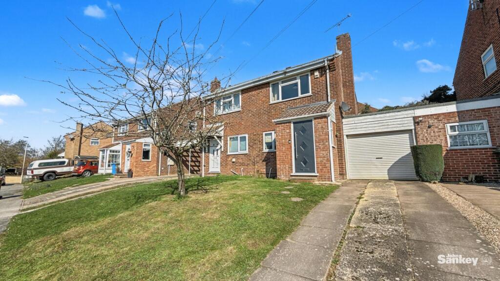 Main image of property: Maunleigh, Forest Town, NG19