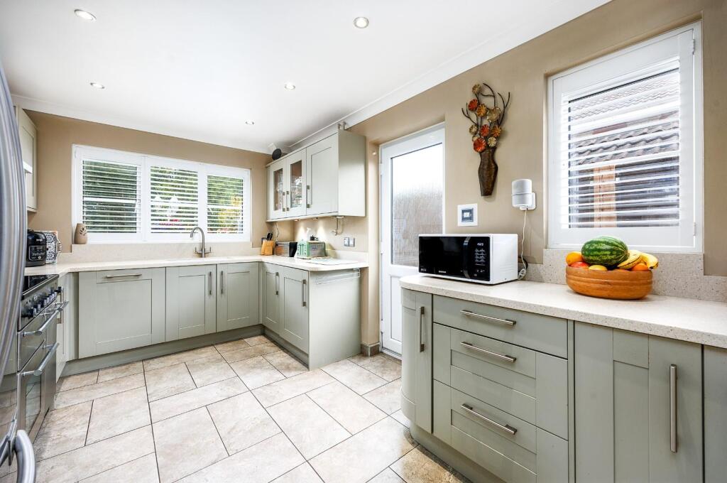 9 Hollesley Avenue photo 2