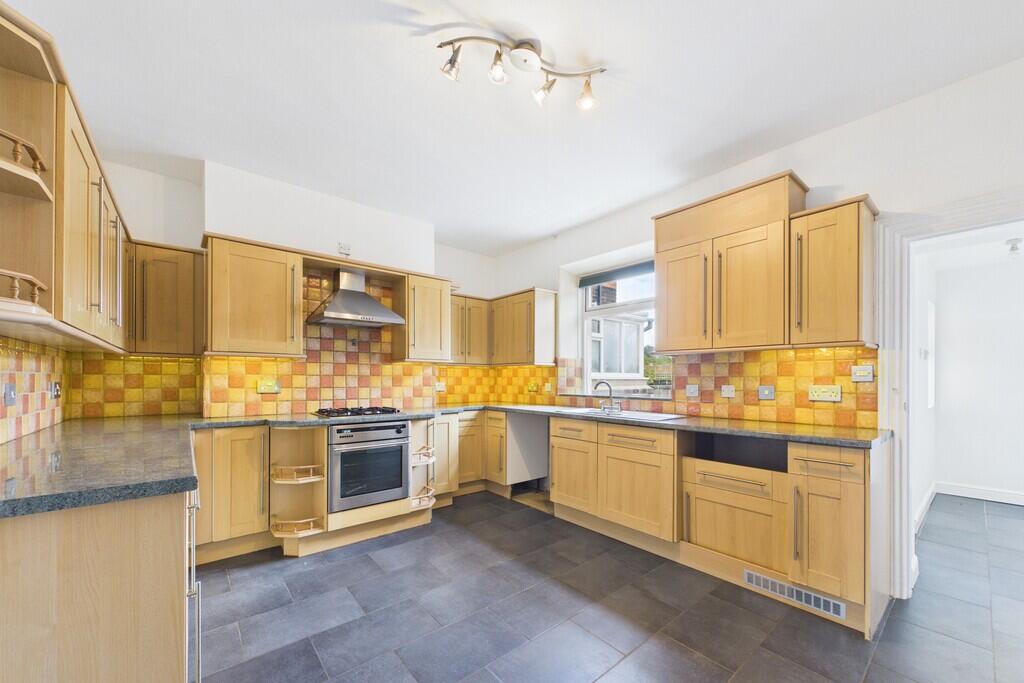 25 Grosvenor Place, Carnforth, LA5 9DL photo 4