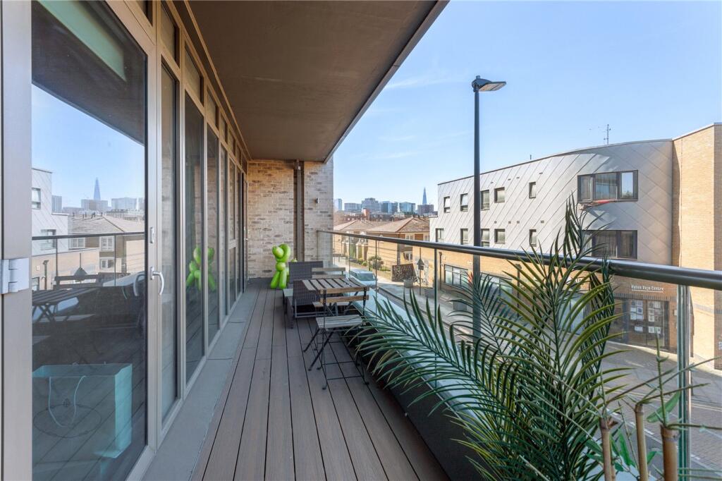 Main image of property: Hemming Street, London, E1