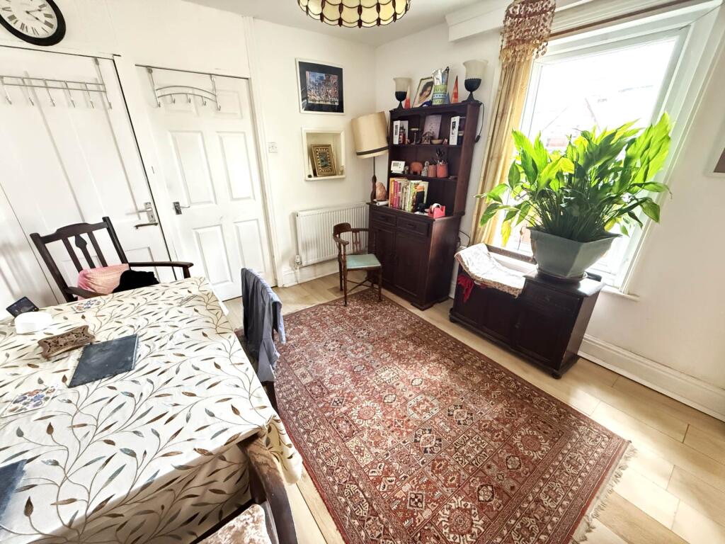 Lyndhurst Road, Exmouth photo 4