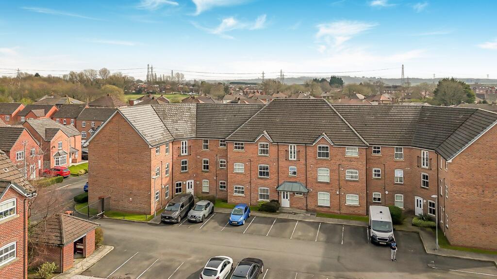 2-bed flat on Sunningdale Court, Little Lever, BL3, £130,000