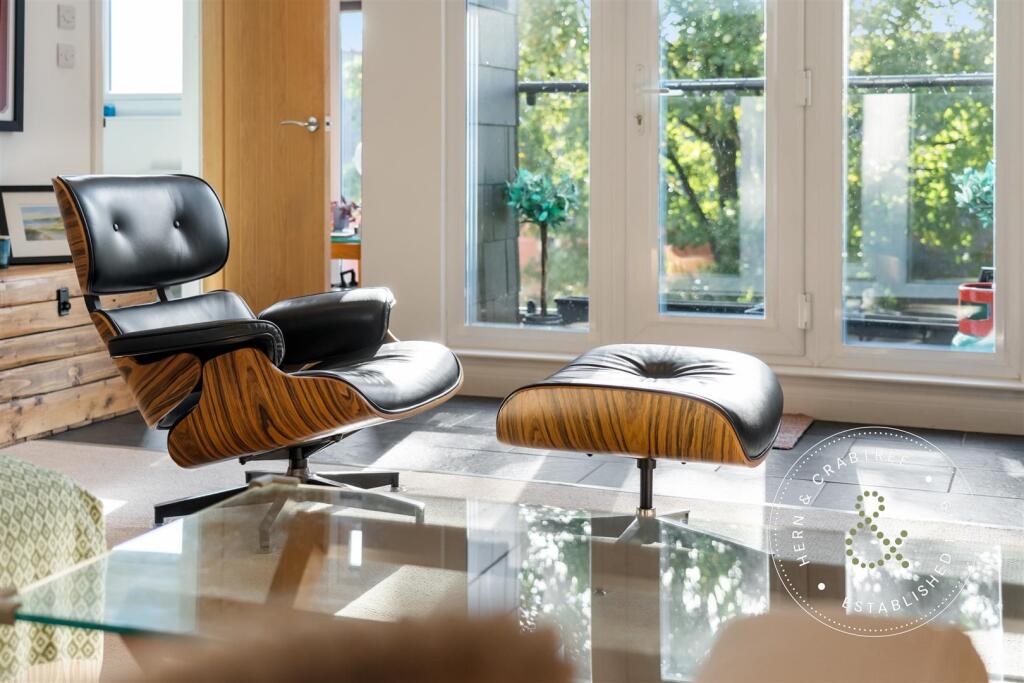 Apartment in Cardiff - View 5