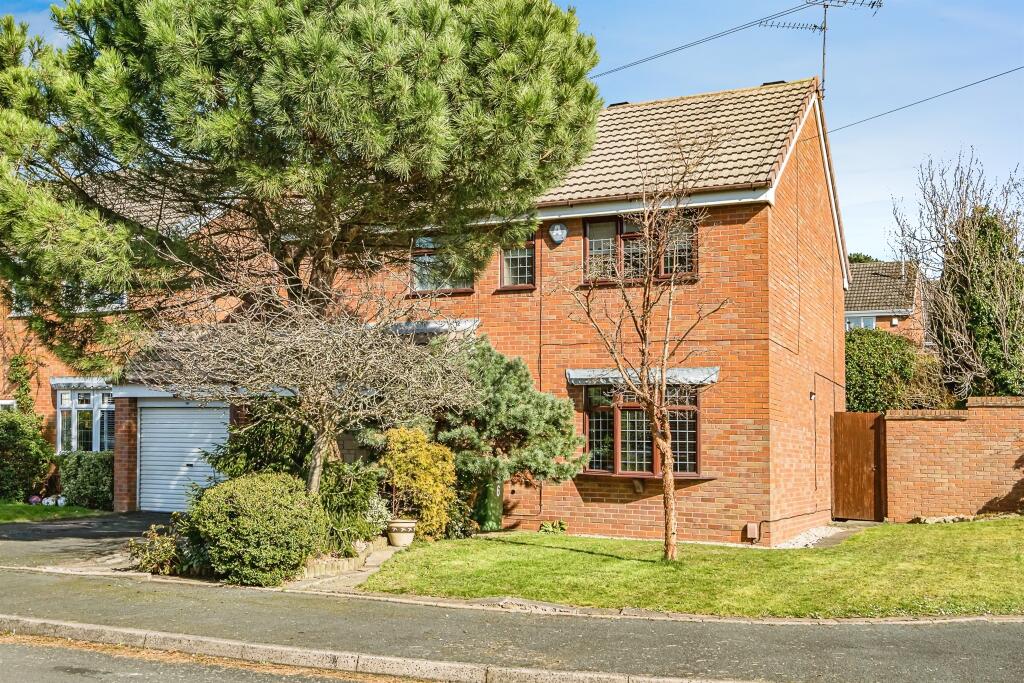 4-bed detached on Joyberry Drive, Stourbridge, £449,000