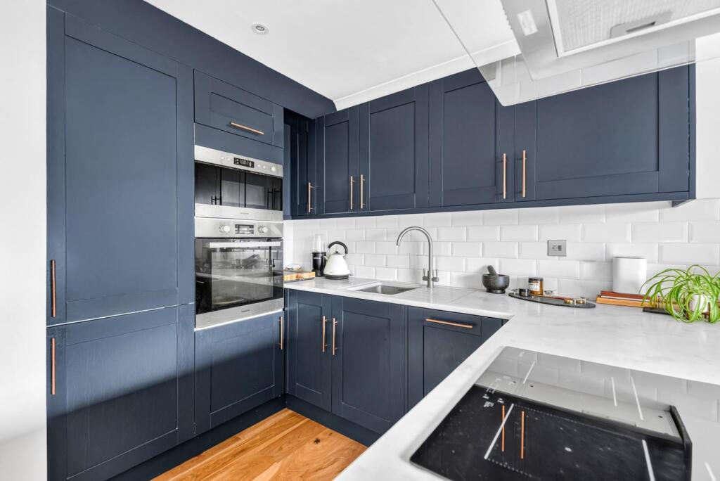 Apartment in London - View 3