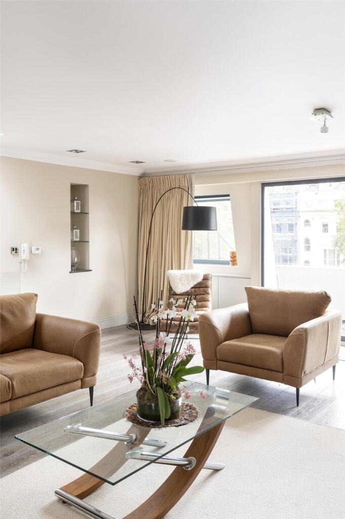 Apartment in London - View 5