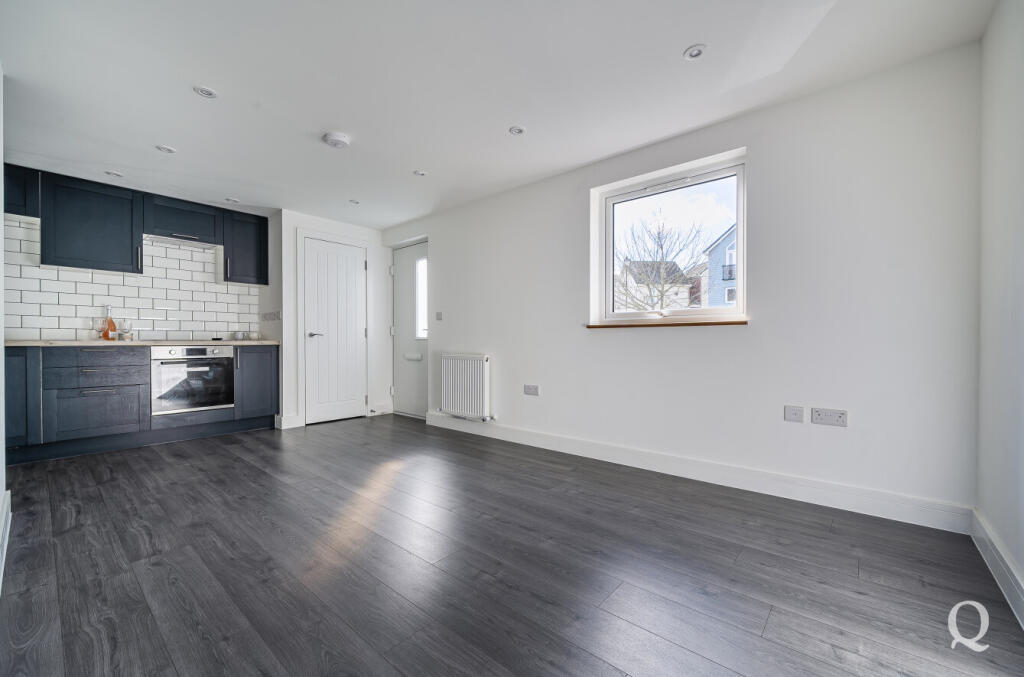 Apartment in Swale, Grove Park, Milton Regis - View 5