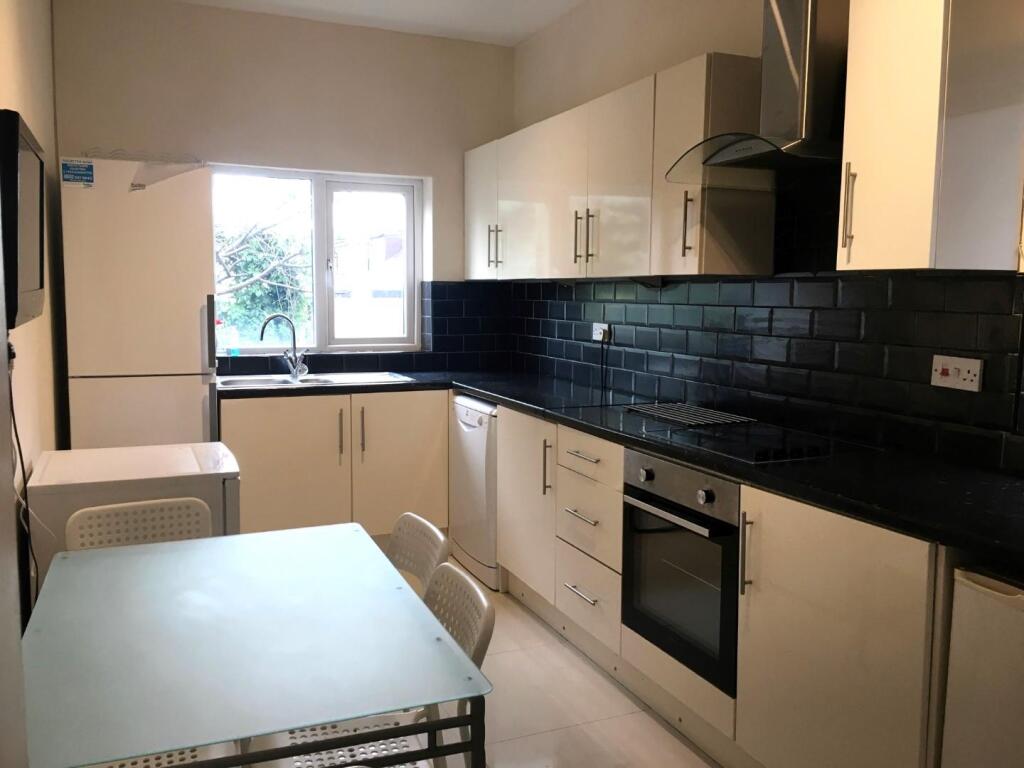 Main image of property: 38a Barber Road, Sheffield, S10 1BA