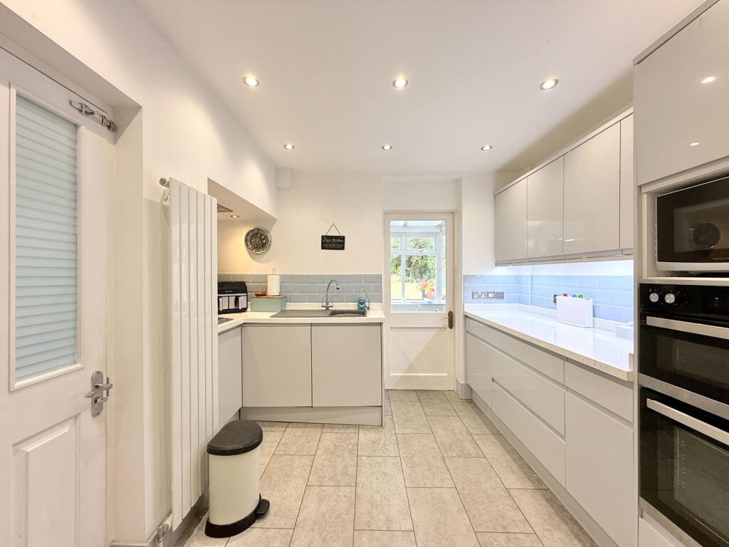 Arnold Road, Shirley - View 6