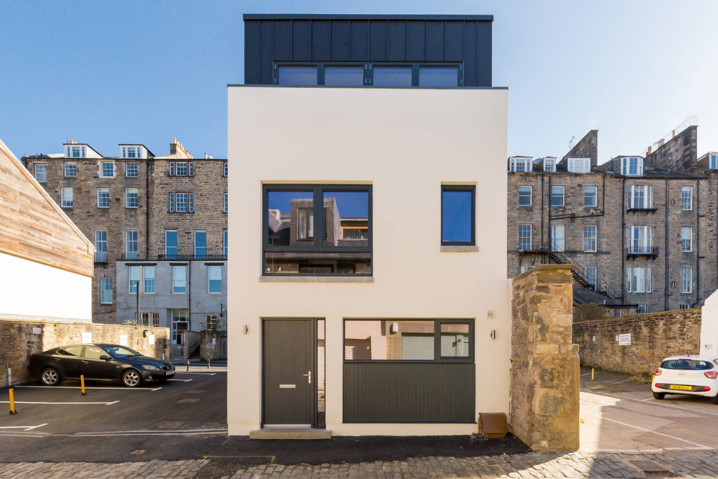 Main image of property: Dublin Street Lane South, Edinburgh, EH1