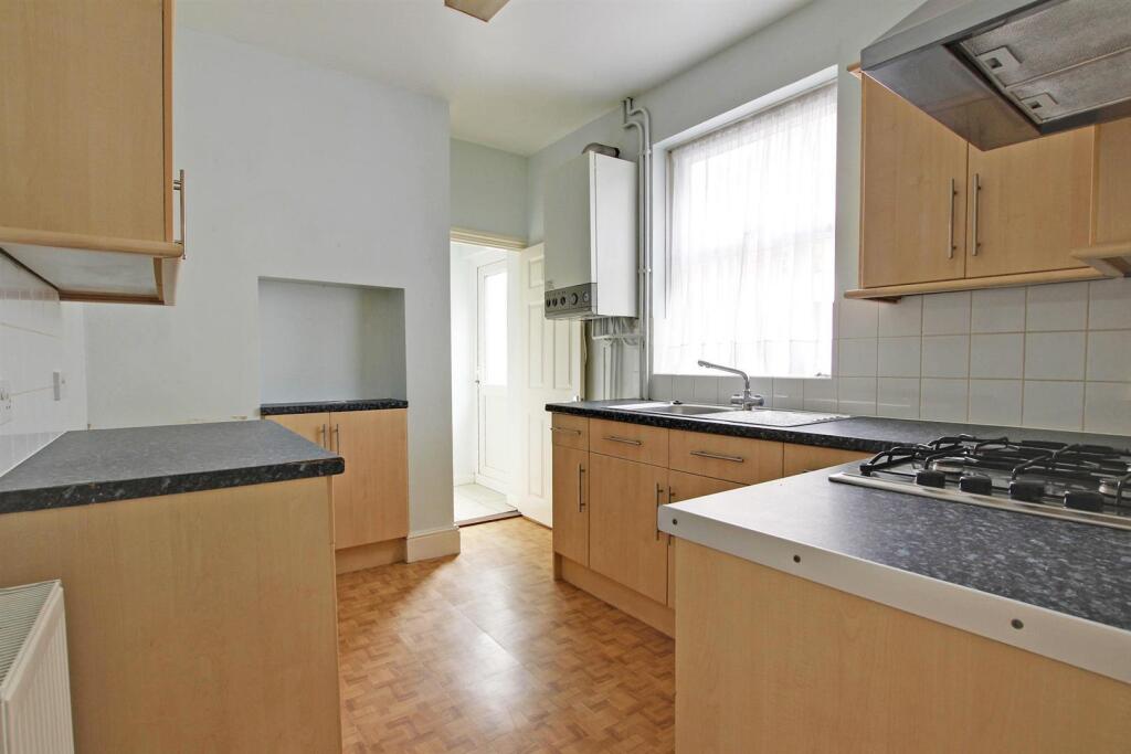 House in Portsmouth - View 3