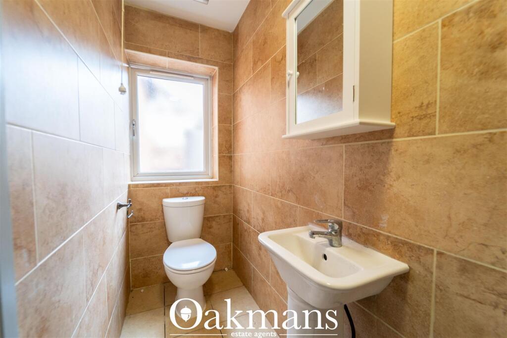 6 bedroom house for rent