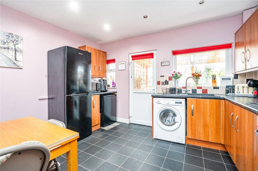 Savile Road, Bilsthorpe, Newark, Nottinghamshire, NG22 photo 3