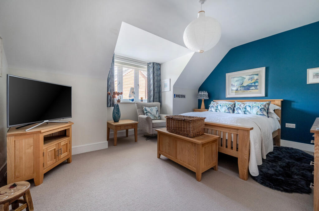 House in Guildford - View 5