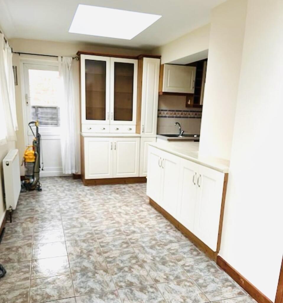 House in Harrow - View 3