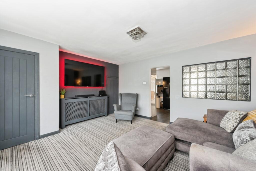 House in Twickenham - View 3