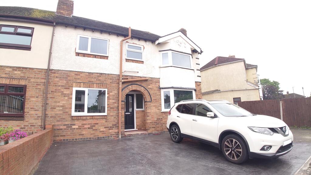 Main image of property: Southlea Avenue, Leamington Spa
