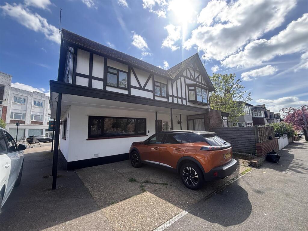 Main image of property: 178 Southchurch Road, Southend-On-Sea