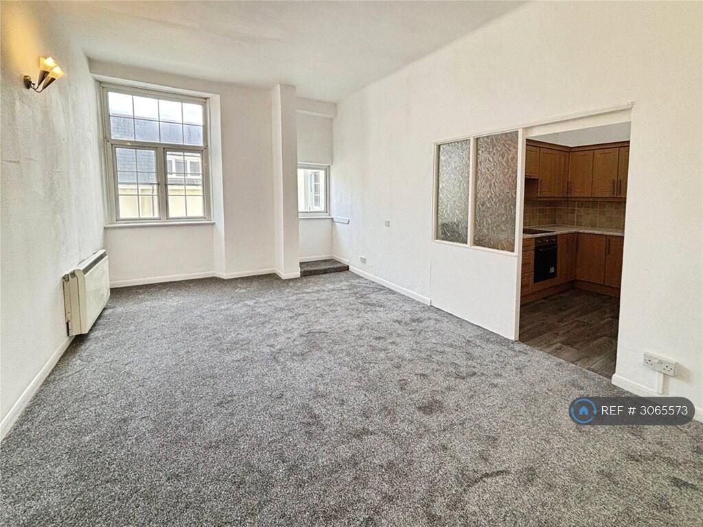 Main image of property: High St, Deal, CT14