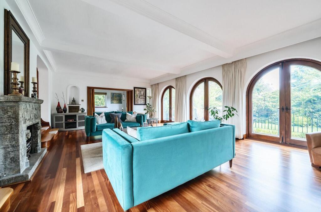 House in London, Totteridge - More