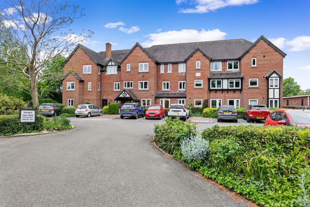 Main image of property: Swan Court, Banbury Road, Stratford-Upon-Avon