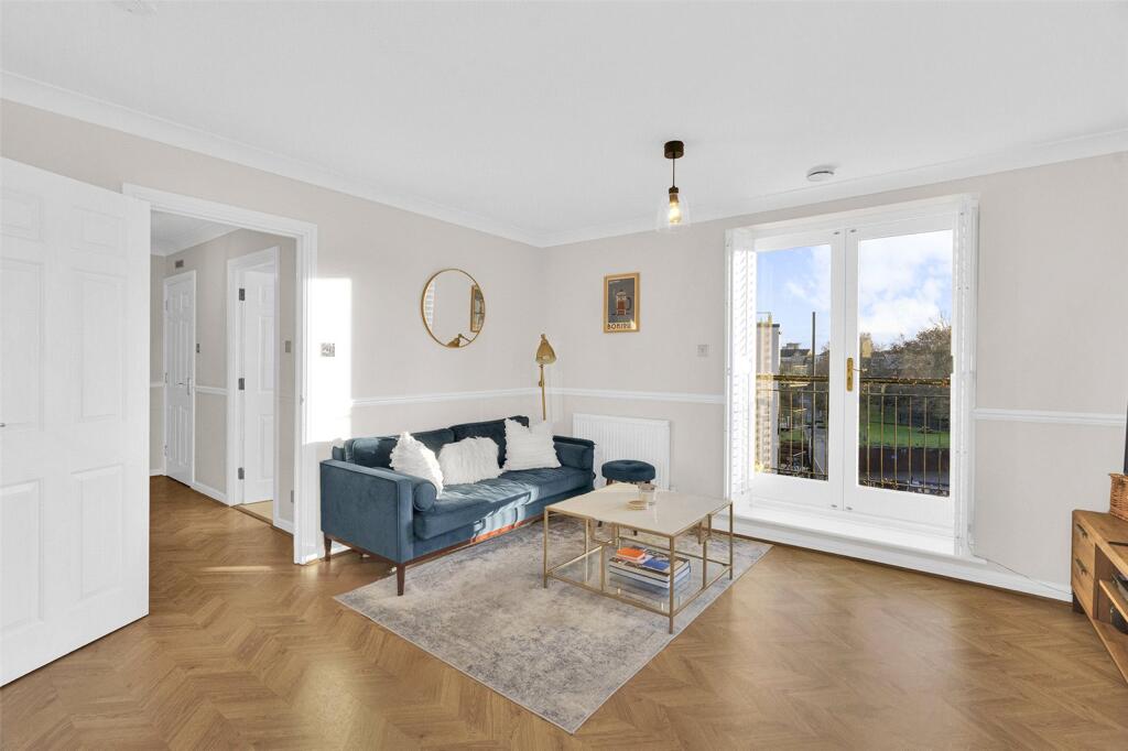 Island Row, E14 - View 4