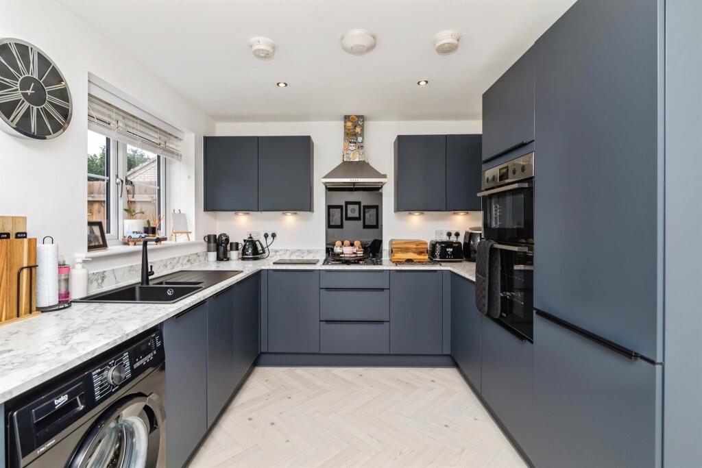 3-bed semi-detached on Harrier Road, Hopton, Great Yarmouth, £300,000