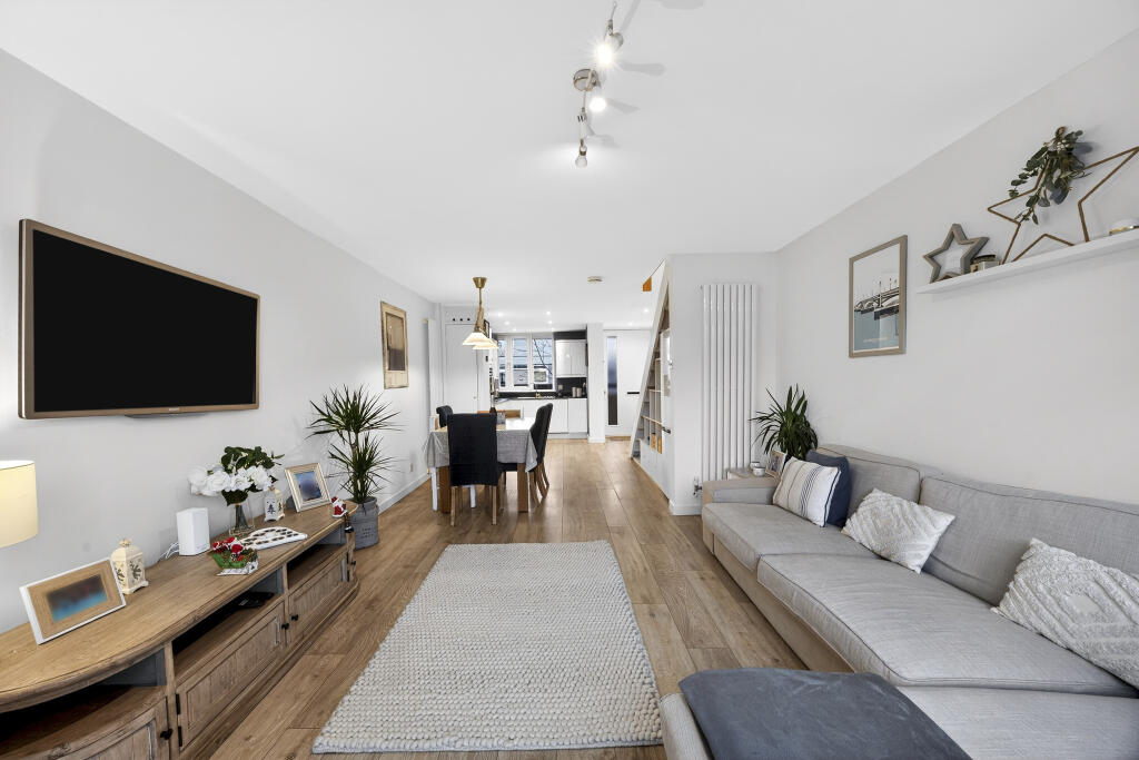 Apartment in London - View 5