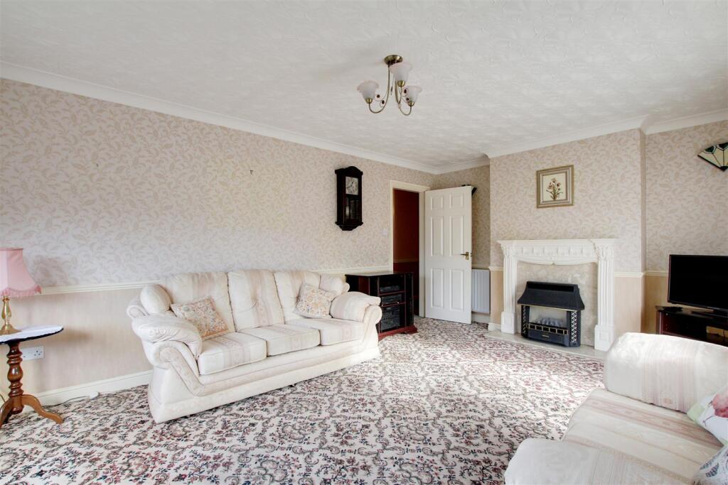 Braemar Road, Sutton-On-Sea photo 4