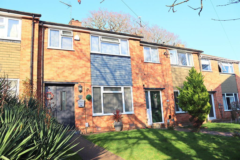 Main image of property: Shakespeare Gardens, FARNBOROUGH, GU14