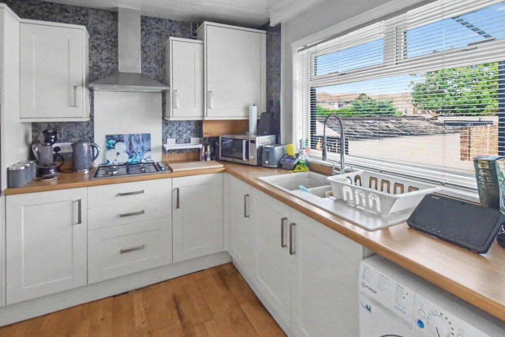 House in Leeds, Farnley - View 3