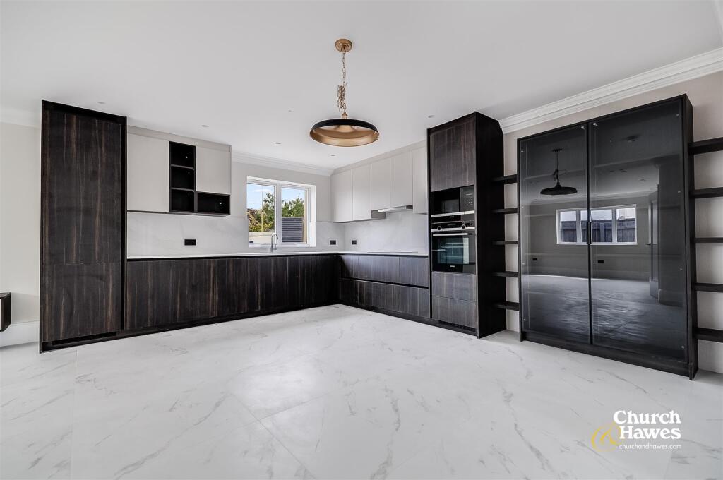 House in Chelmsford - View 5