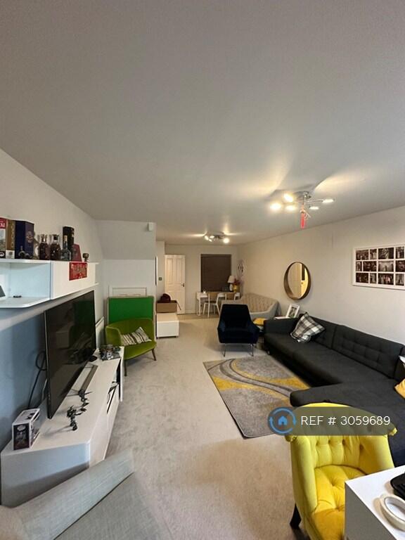 House in Watford, Hertfordshire - View 2