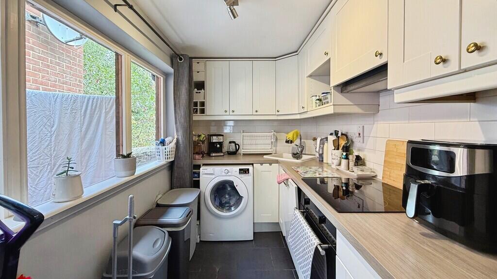 House in Bath - View 5