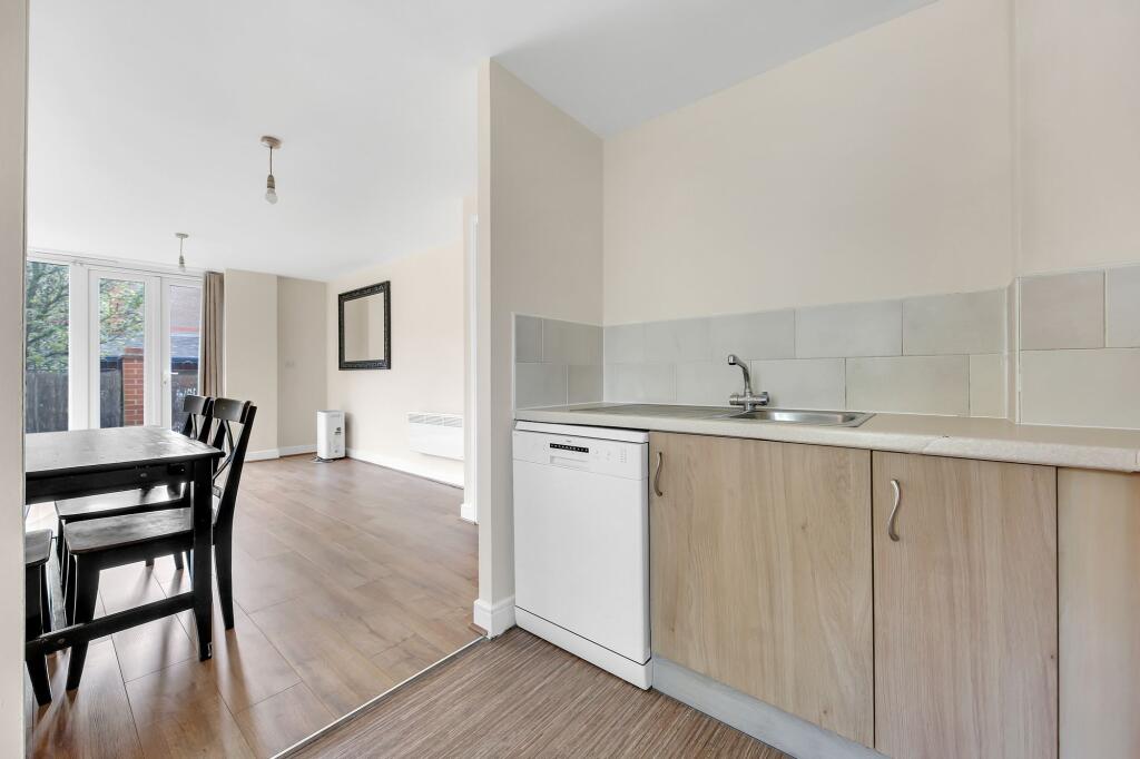 Kirkdale Road, London, E11 - View 5