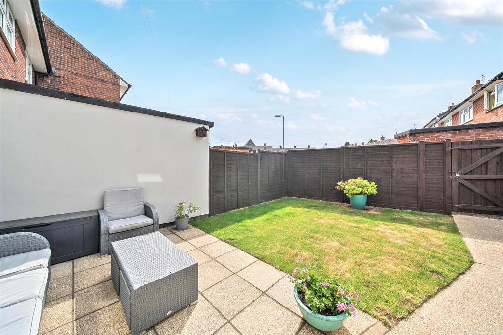 House in Basingstoke and Deane, Berg Estate, South Ham - More