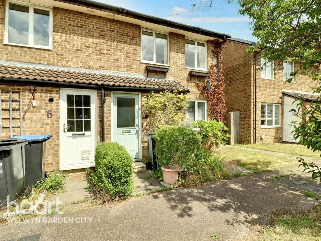 Apartment in Welwyn Hatfield, Panshanger - View 2