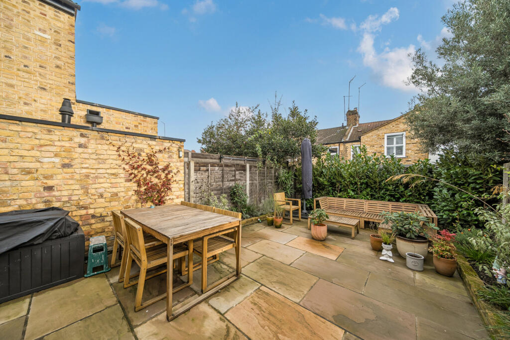 House in London, Blackheath Royal Standard, East Greenwich - View 5