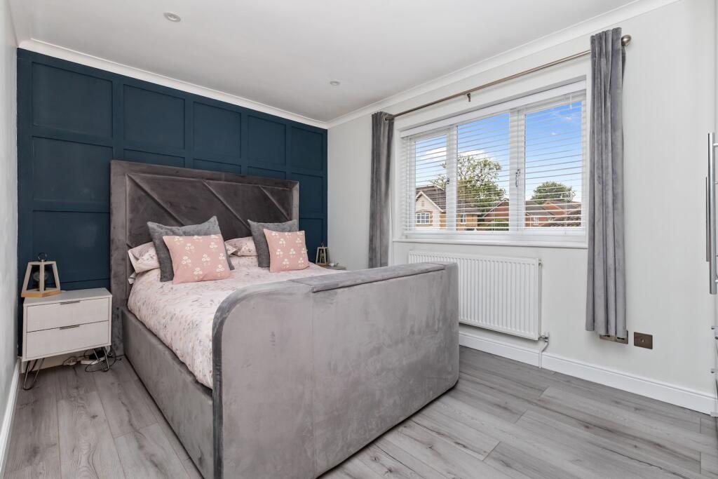 House in Redhill - View 5