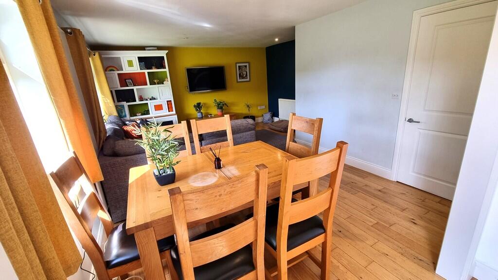 Dukes Drive, Halesworth - View 6