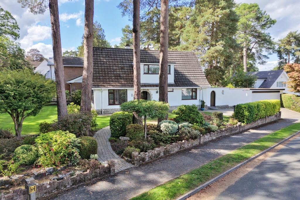 Robinswood Drive, Ferndown