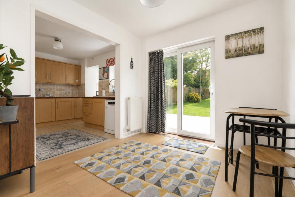 House in Fareham, Hill Park - More