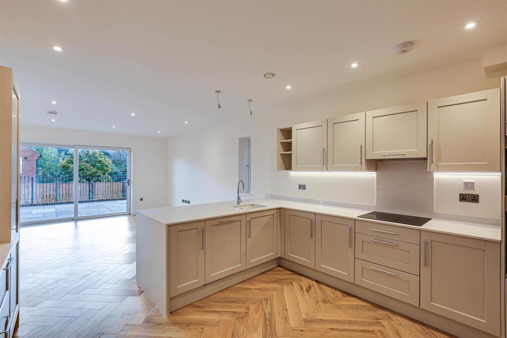 House in Tonbridge - View 2