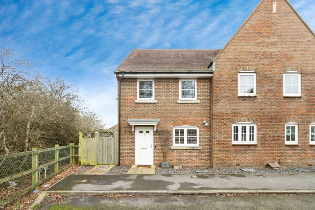 Main image of property: Holmbush End, Faygate, Horsham, West Sussex, RH12